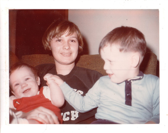 1967 - Blytheville AR - Stephen, Sarah and Scott