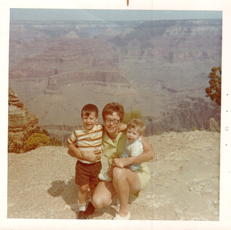 1968 - Grand Canyon - Scott, Jolene and Stephen