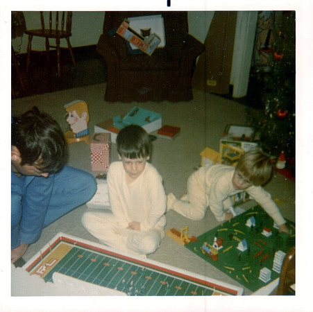 1968-12 - Christmas - Roy Tom, Scott, Stephe