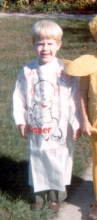 1969-10 - Grissom AFB IN - Stephen as Caspar for Halloween
