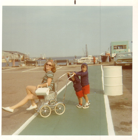 1970-06 - Cape Cod MA - Jolene, Stephen and Scott
