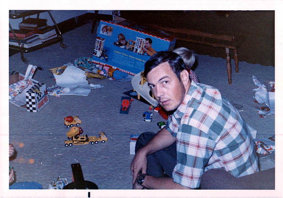 1970-10 - Roy Tom on Stephen's third birthday