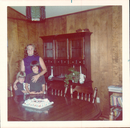 1973 - Bossier City LA - Jolene, Stephen and Scott