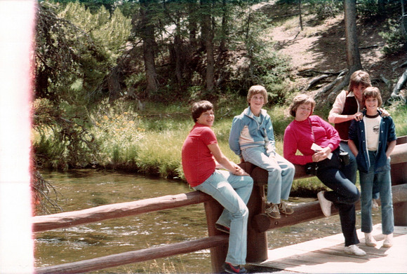 1980 - Grand Canyon AZ - Scott, Stephen, Jolene, Danny and Darien