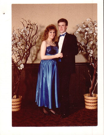 1988 - Eureka Springs AR - Becky, Stephen  DU Formal