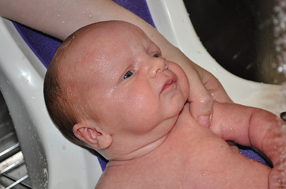 2010-05-28 Cohen's First Bath 09