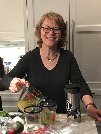 2018-10-19 Victoria in Santa Cruz (Girls' Weekend) 029