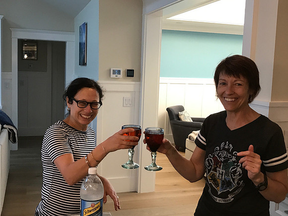 2018-10-19 Victoria in Santa Cruz (Girls' Weekend) 003