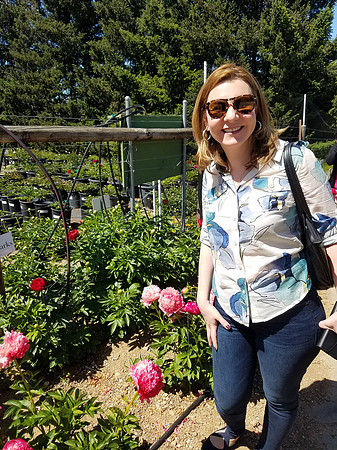 2018-05-12 CharMarron Peony Farm 069