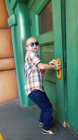 2019-04-02 Disneyland 226
