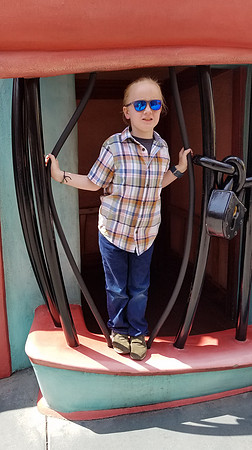 2019-04-02 Disneyland 234