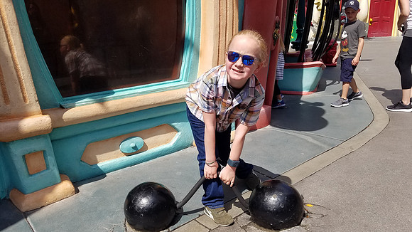 2019-04-02 Disneyland 239