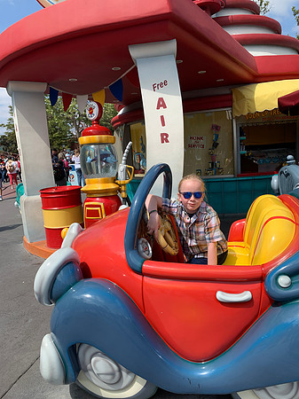 2019-04-02 Disneyland 281