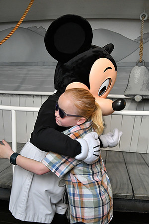 2019-04-02 Disneyland 332