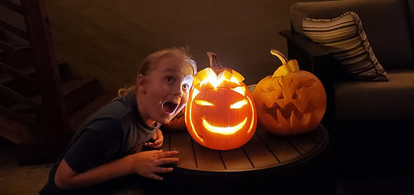 2019-10-23 Pumpkin Carving 174