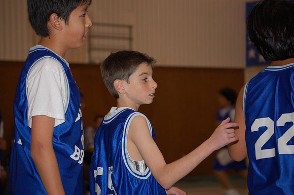 2005-12 Nathan's Basketball 035