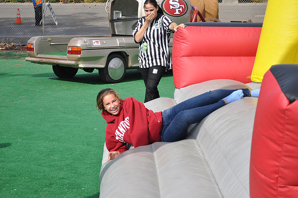 2009-08-22 49ers v Raiders 044