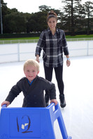 2015-12-20 Ice Skating (with Simone) 039