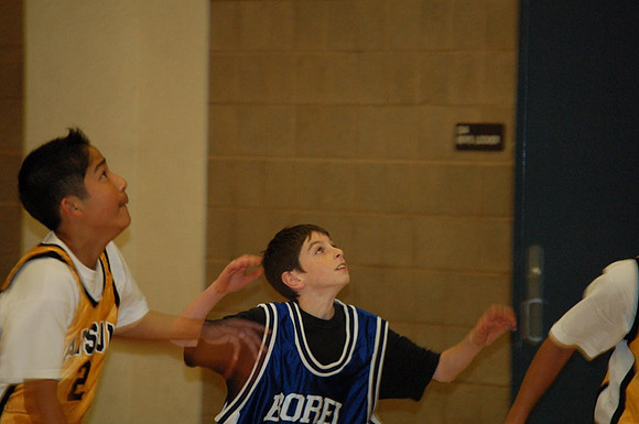 2006-01 Basketball 28