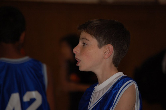 2005-12 Nathan's Basketball 032