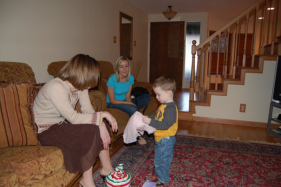 2005-12-24 David's 2nd Birthday 01