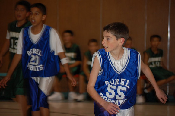 2005-12 Nathan's Basketball 083
